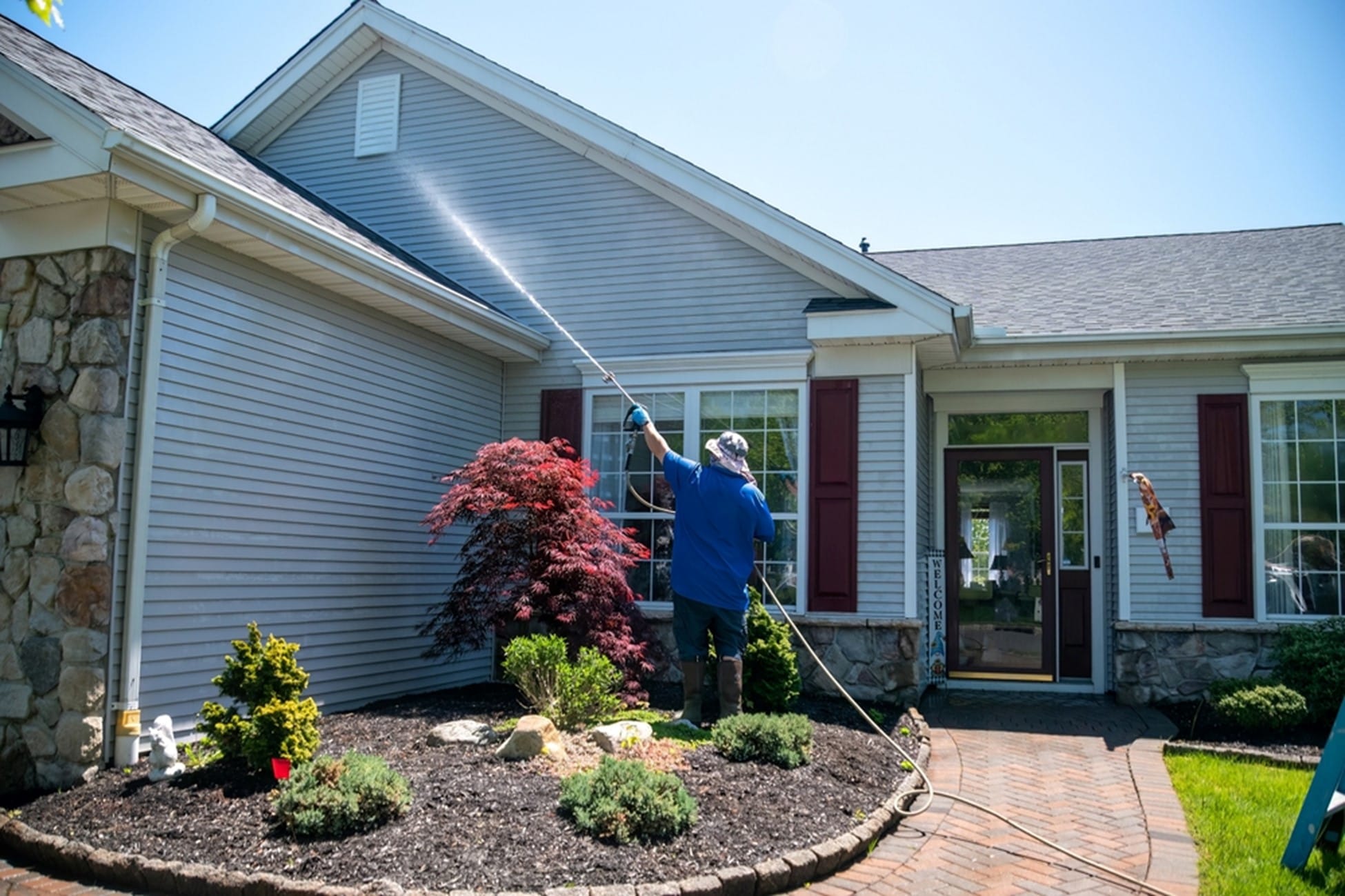 Benefits of Pressure Washing for Manatee Homes