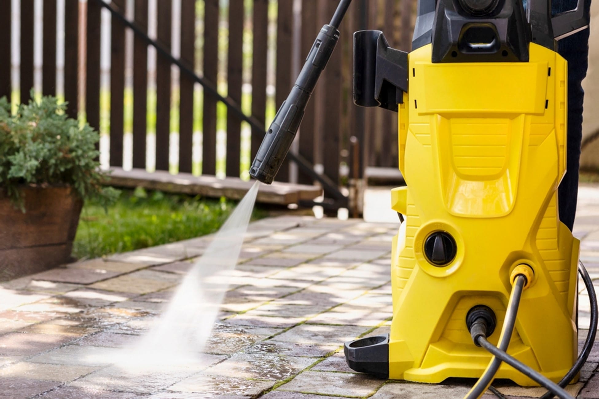 Pressure washing for Manatee homes