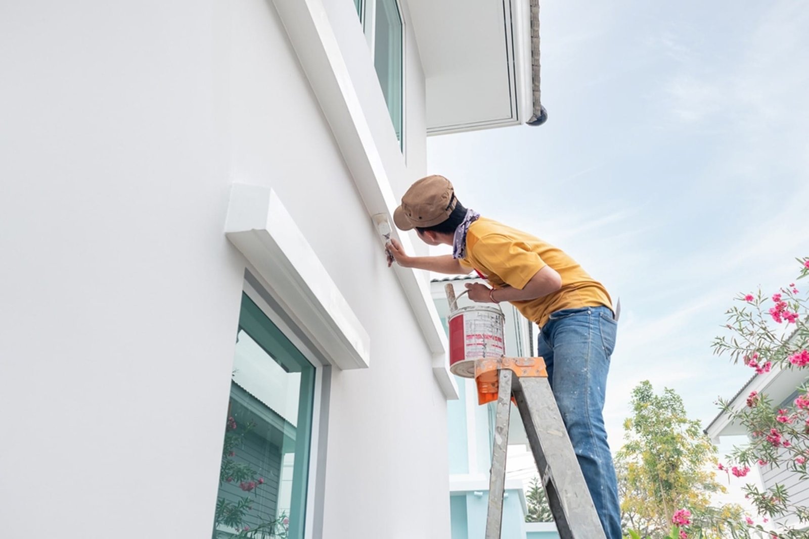 Types of Exterior Paints Suitable for Florida Weather